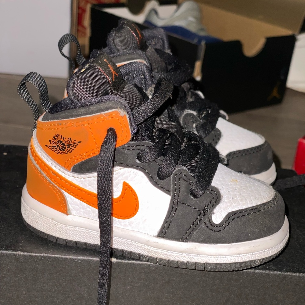 Jordan 1 MID (TD)